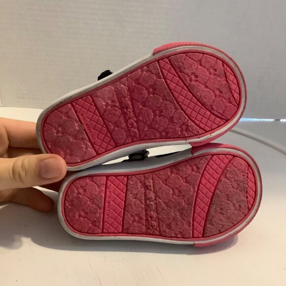 Children's Place Polka Dot Canvas Sneakers Baby Girl Size 5  Bow Pink - Picture 5 of 7